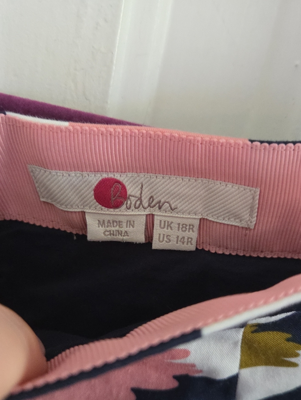 Boden Paint Strokes Pleated Skirt - Picture 2 of 9